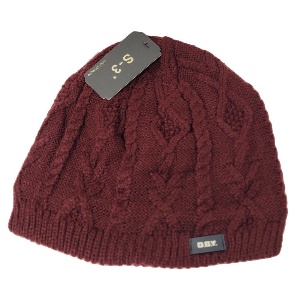 Women's Knitted Beanie Ski Cap Winter Hat Ski Cap, Fleece Lined Hat in Burgundy